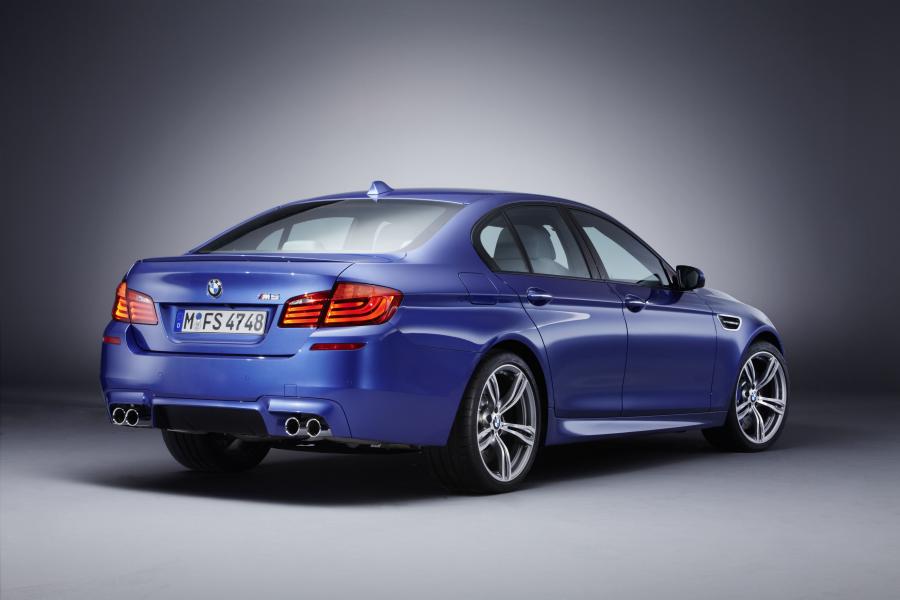  BMW M5 2011 года  (фото 342 из 344)